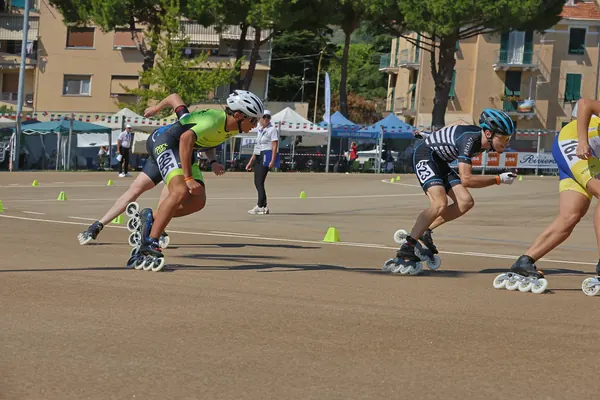 Atleta di ASD Sport Lab in partenza nello sprint in corsia sui 100 metri